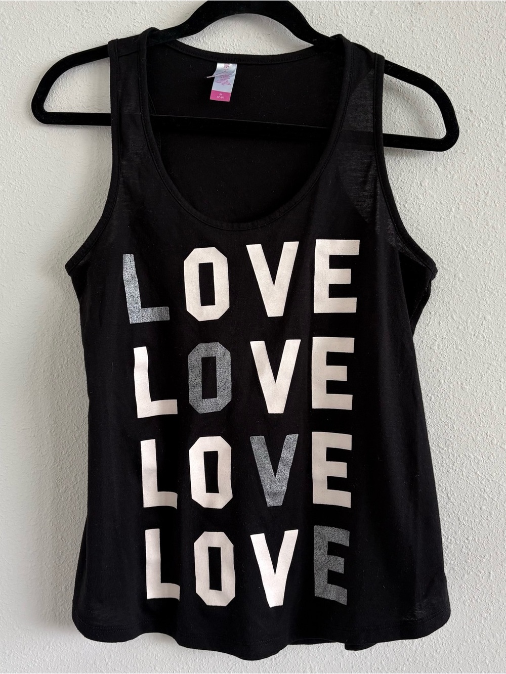 No Boundaries LOVE tank